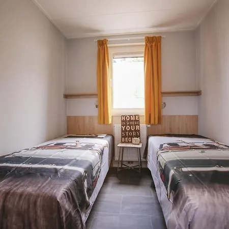 Duin Met Dakterras, 6 Personen בית נופש