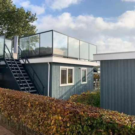 בית נופש Duin Met Dakterras, 6 Personen *